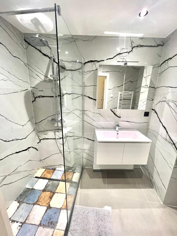 Apartamento Brand-new In The Heart Of